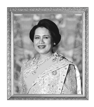 Queen Sirikit Portrait